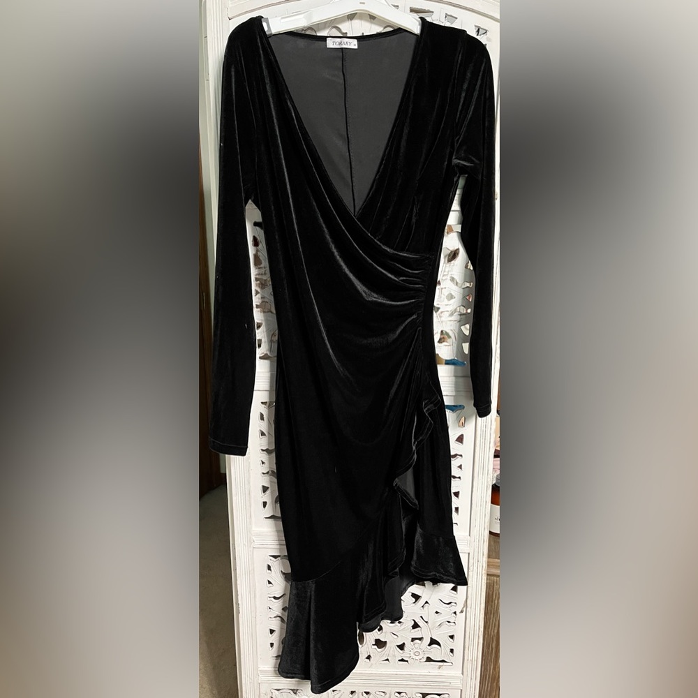 Elegant Black Velvet Dress wrap style velvet touching slit